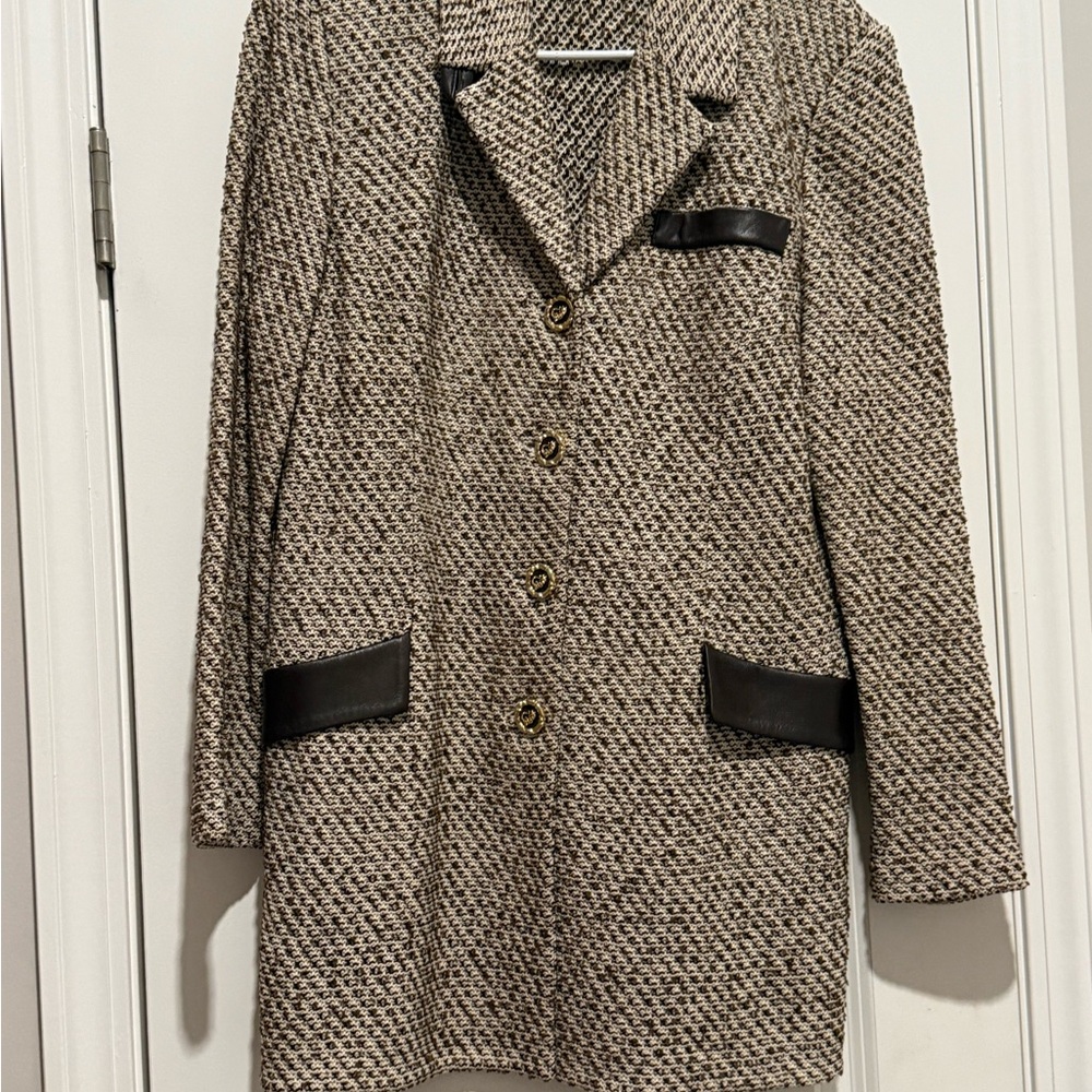 St. John Black and Cream Tweed Blazer vintage sz 10 jacket sz 8 skirt